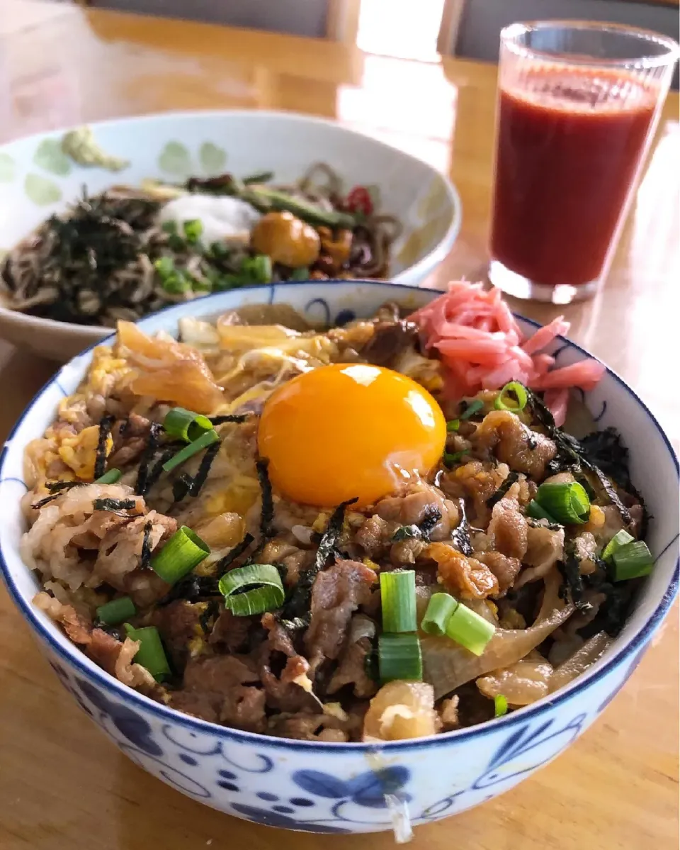 牛玉とじ丼&手打ち自家製麺 冷なめこ山菜おろし蕎麦|ガク魁‼︎男飯さん