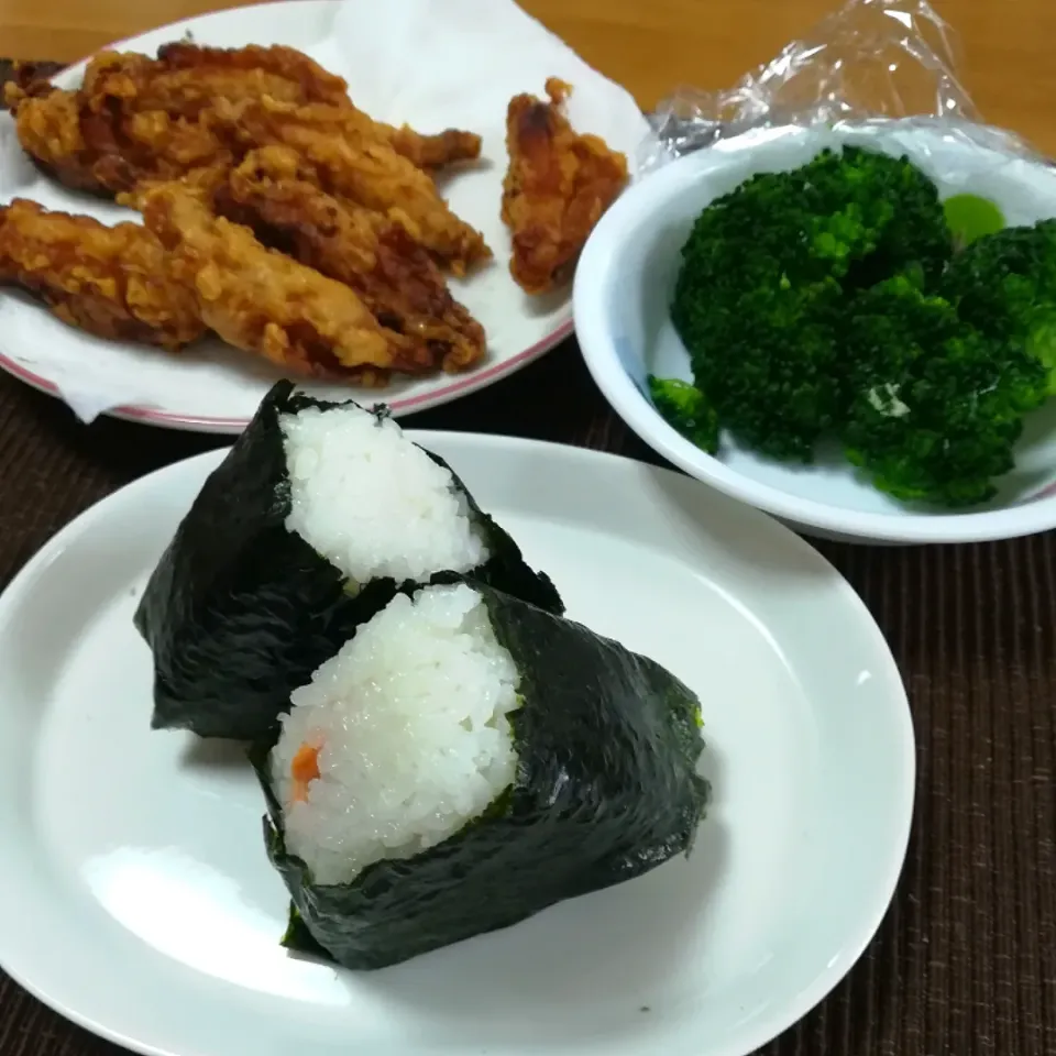 お昼ご飯🍙|とにおさん