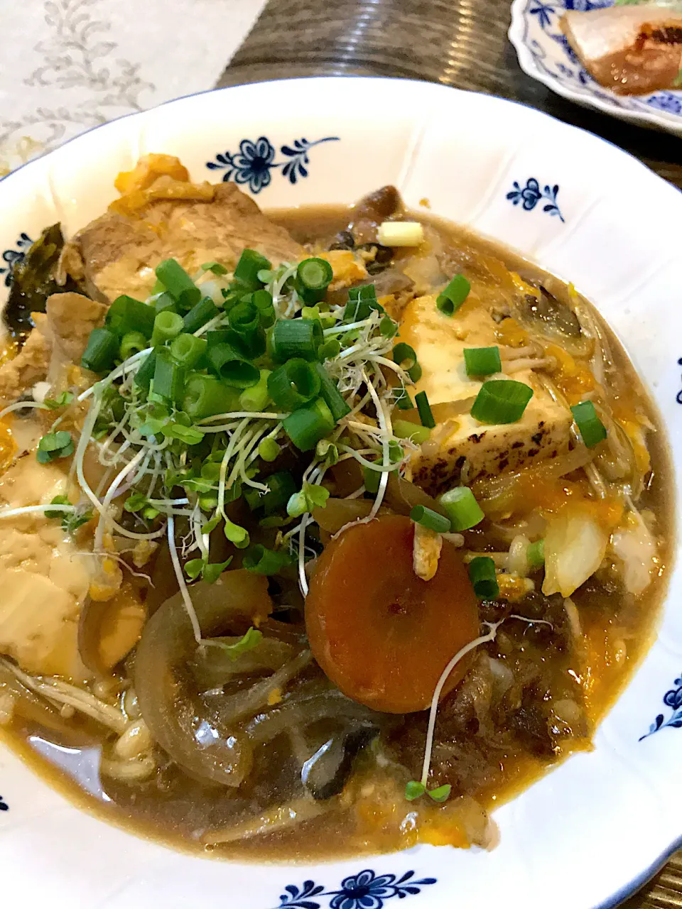 Snapdishの料理写真:昨日のすき焼きの残りで肉豆腐〜🤗|てるみさん