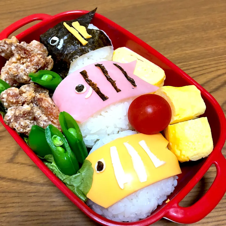 Akiyoෆ¨̮⑅さんの料理 鯉のぼり弁当で息子くん愛情弁当🍱|理恵さん