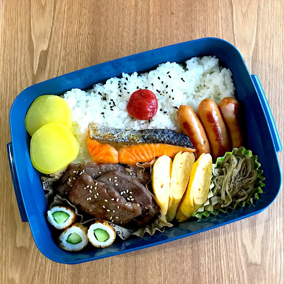 塩鮭&焼肉で旦那弁当🍱|ちぃさん