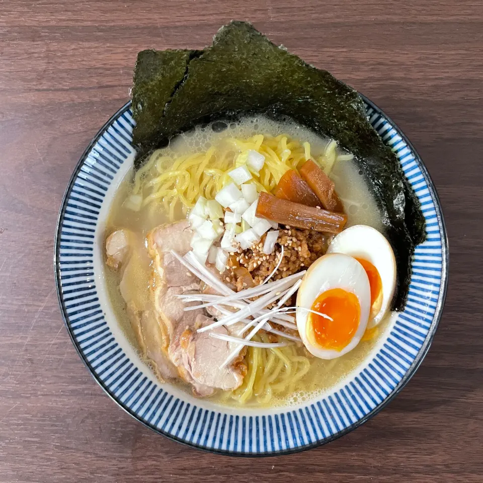 鶏白湯ラーメン|dashi menjiroさん