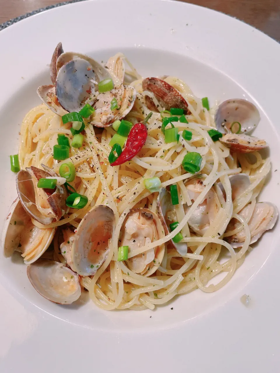 Snapdishの料理写真:Pasta with asari clams (Vongole Bianco)|taka-chanさん