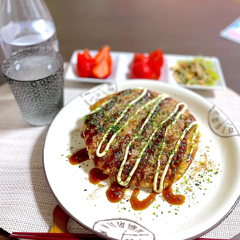 Snapdishの料理写真:5/5晩ご飯：フワトロお好み焼き|ななみんさん