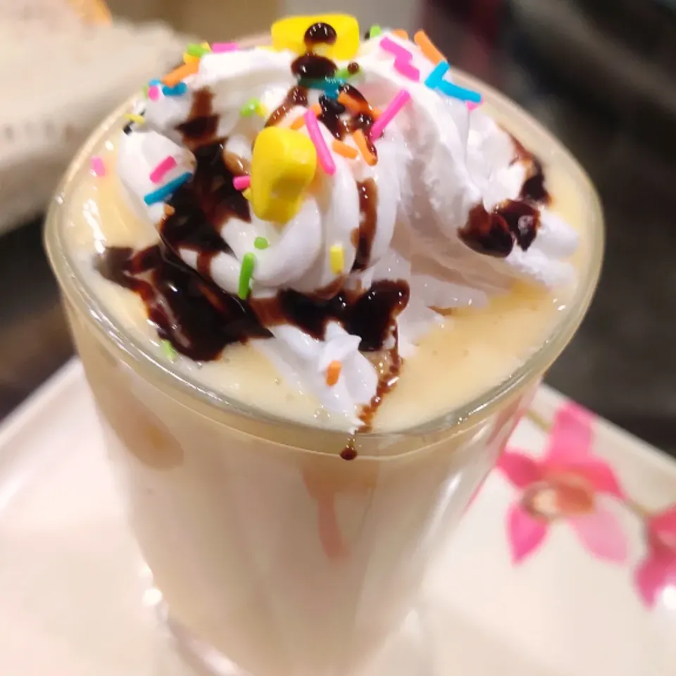 Snapdishの料理写真:butterscotch smoothie|nupurさん