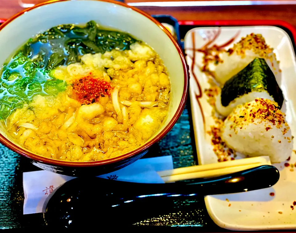 ハイカラうどん（大阪呼称）＆おにぎり定食|にゃあ（芸名）さん