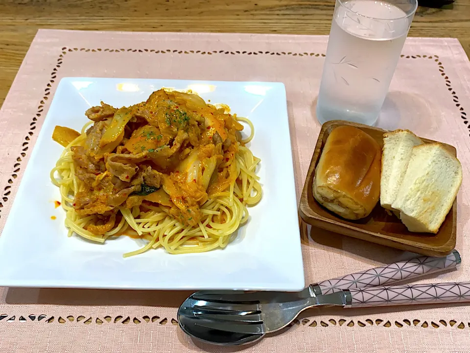 Snapdishの料理写真:豚キムチクリームパスタ|Miya Sayaさん