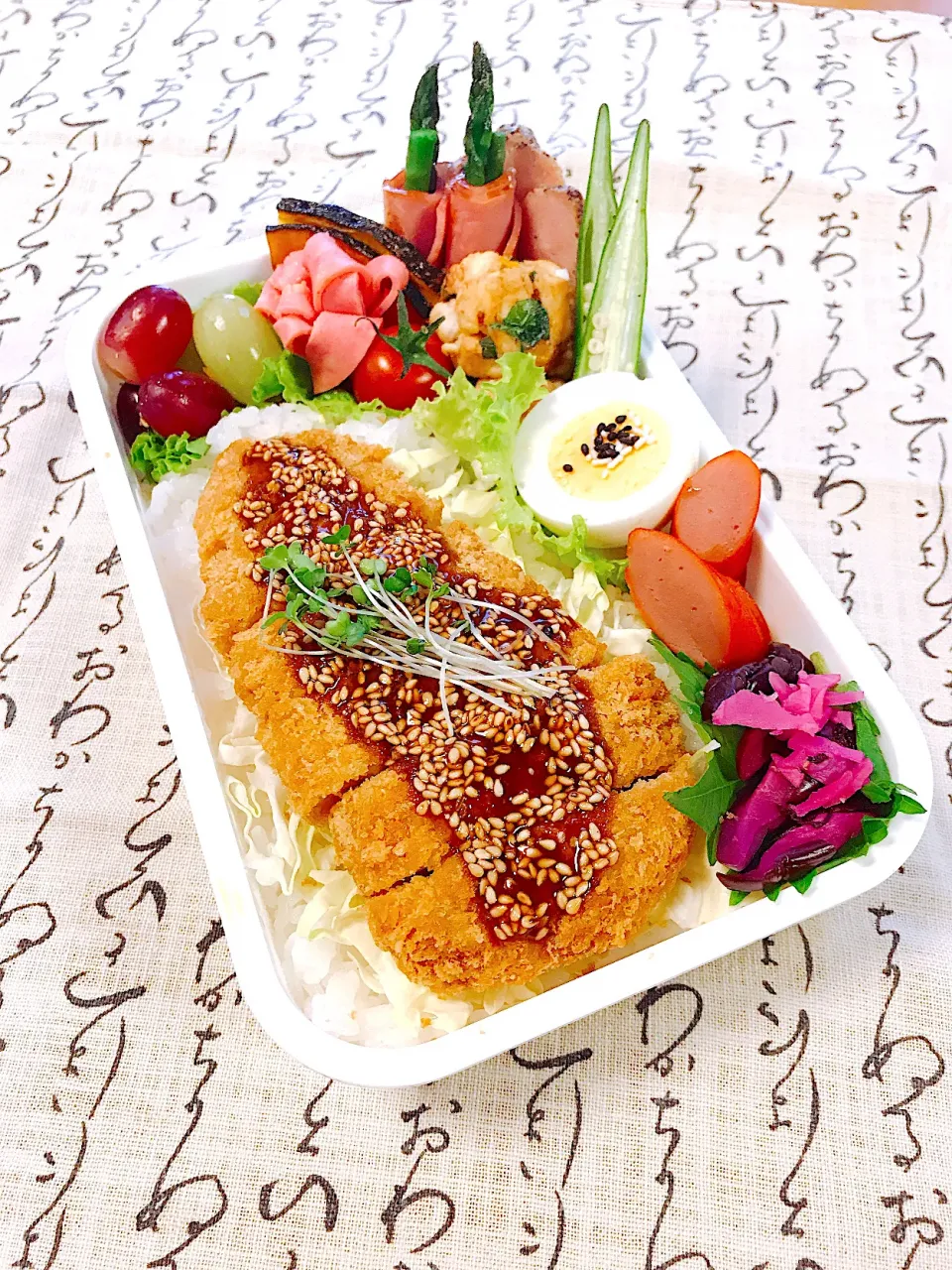 Snapdishの料理写真:♡パートナーのお弁当♡ソースカツ丼♡令和3年5月7日金曜日♡天気は〜曇り♡|♡Fille√chie♡さん