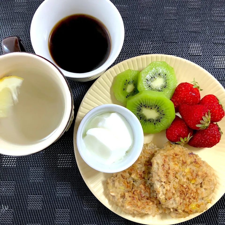 オートミールパンケーキ風☆オートミール、バナナ、豆乳だけなのに、甘い！！！|Manaさん