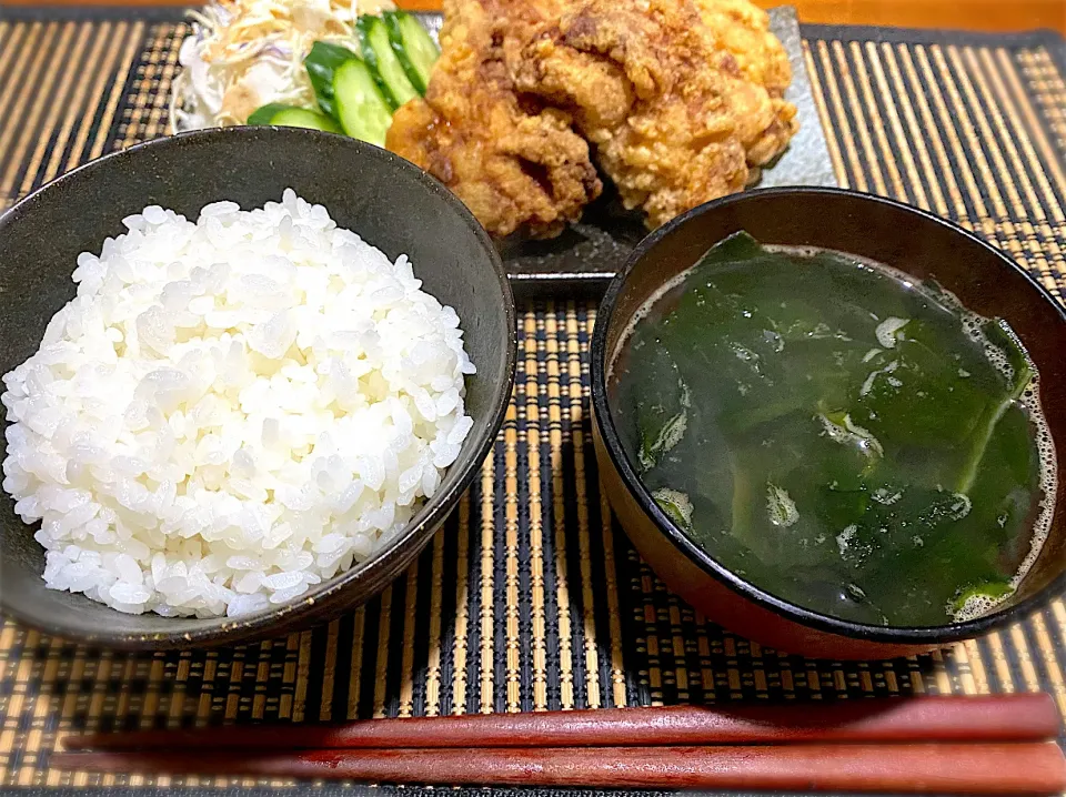 Snapdishの料理写真:唐揚げ定食♪|カジさん