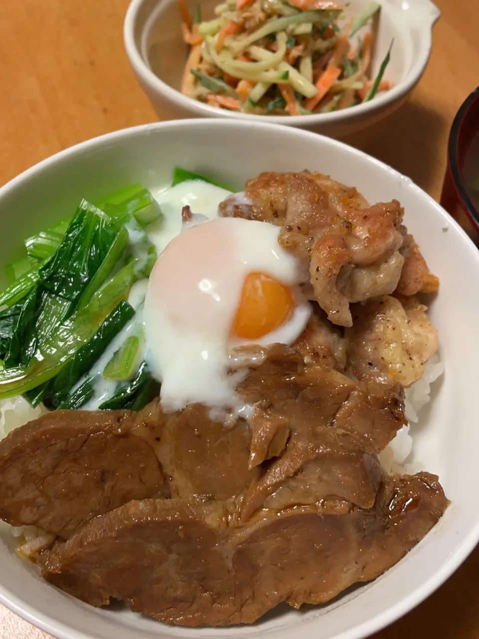 Snapdishの料理写真:焼豚丼|Akiko Yoshidaさん