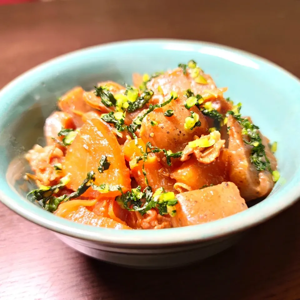 牛バラ大根とこんにゃくの味噌煮込み|マーガリンさん