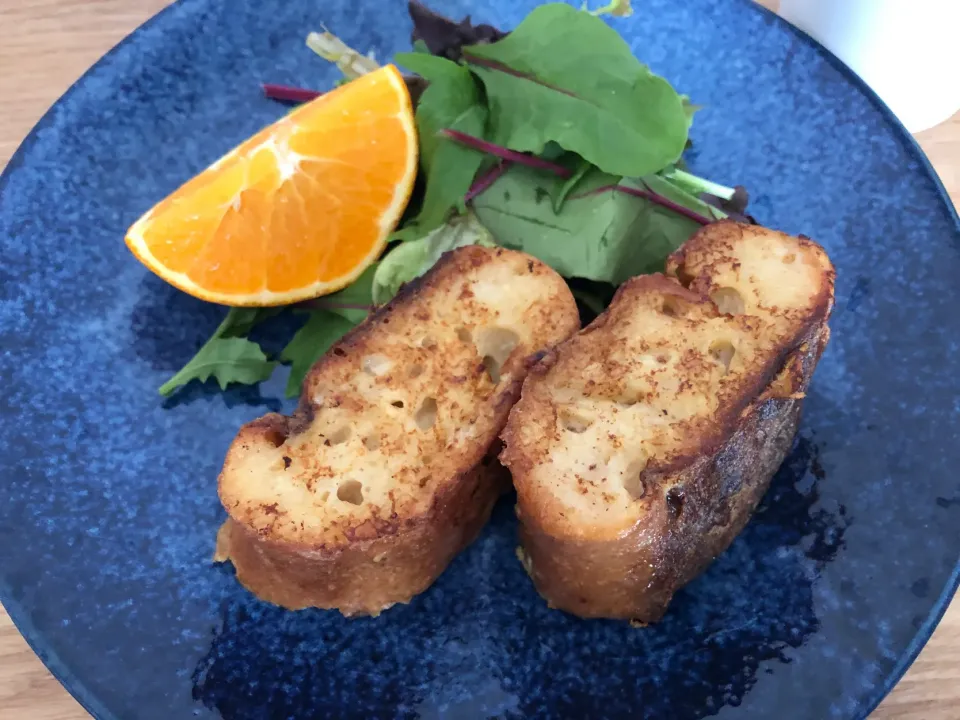 Snapdishの料理写真:今日の朝食はフレンチトースト|miki *..さん