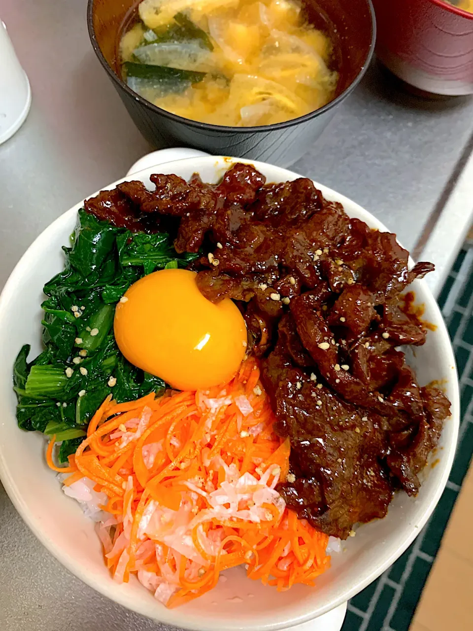 Snapdishの料理写真:ハラミ肉ビビンバ丼|爰音さん