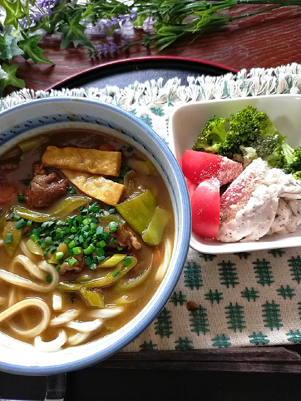 カレーうどん
୨୧┈┈┈┈┈┈┈┈┈୨୧|おひとりサマンサ🌶️ﾊﾟﾊﾟｯとｸｯｷﾝｸﾞさん