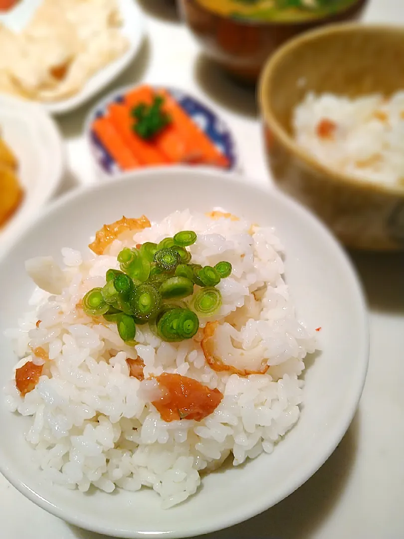 Snapdishの料理写真:@きなこさんの料理 🔷ちくわと梅の炊き込みご飯🔷|まめころさん