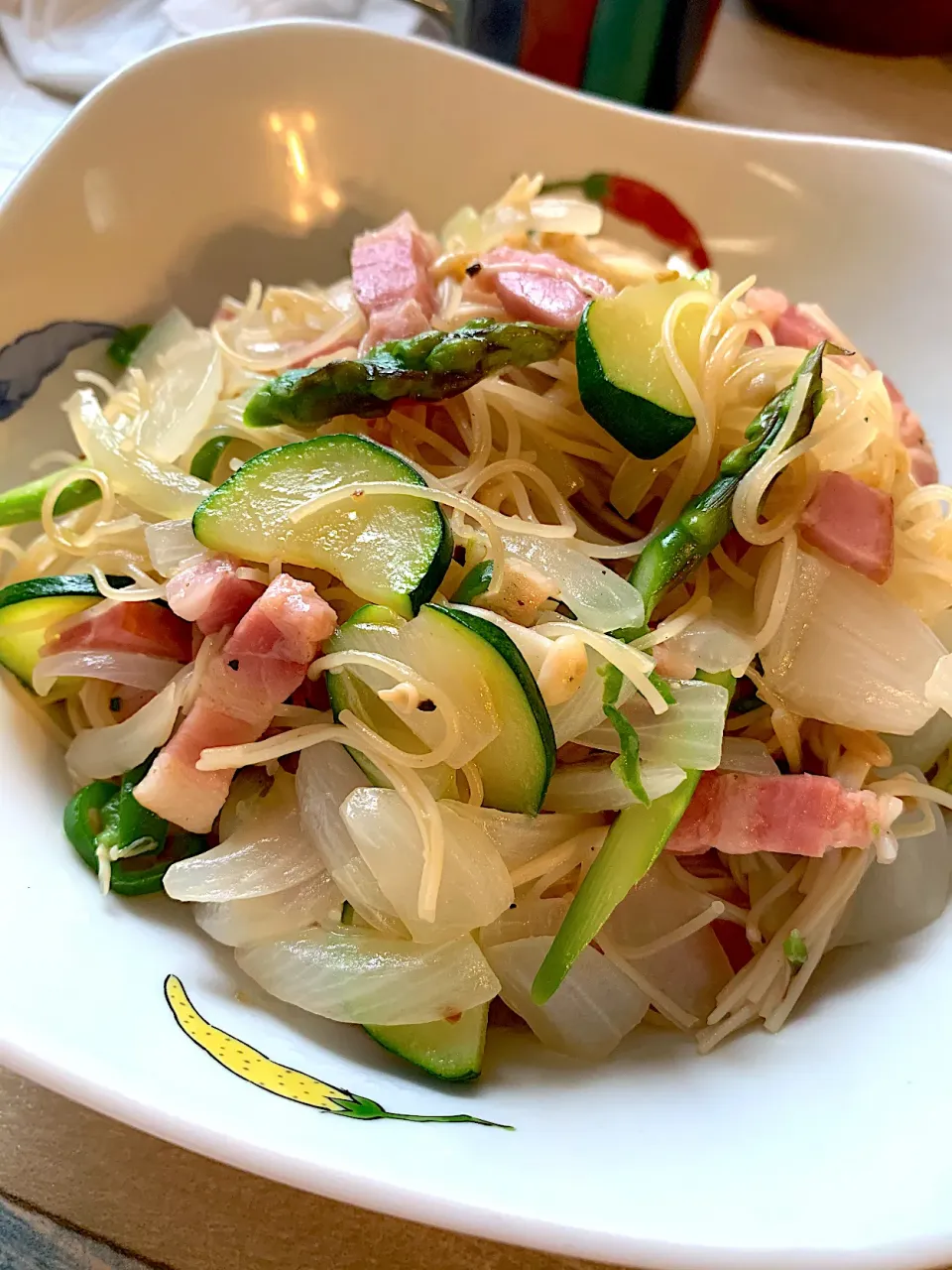 Snapdishの料理写真:ギルトフリー❗️春野菜たっぷりビーフン☘️|みっこちゃんさん