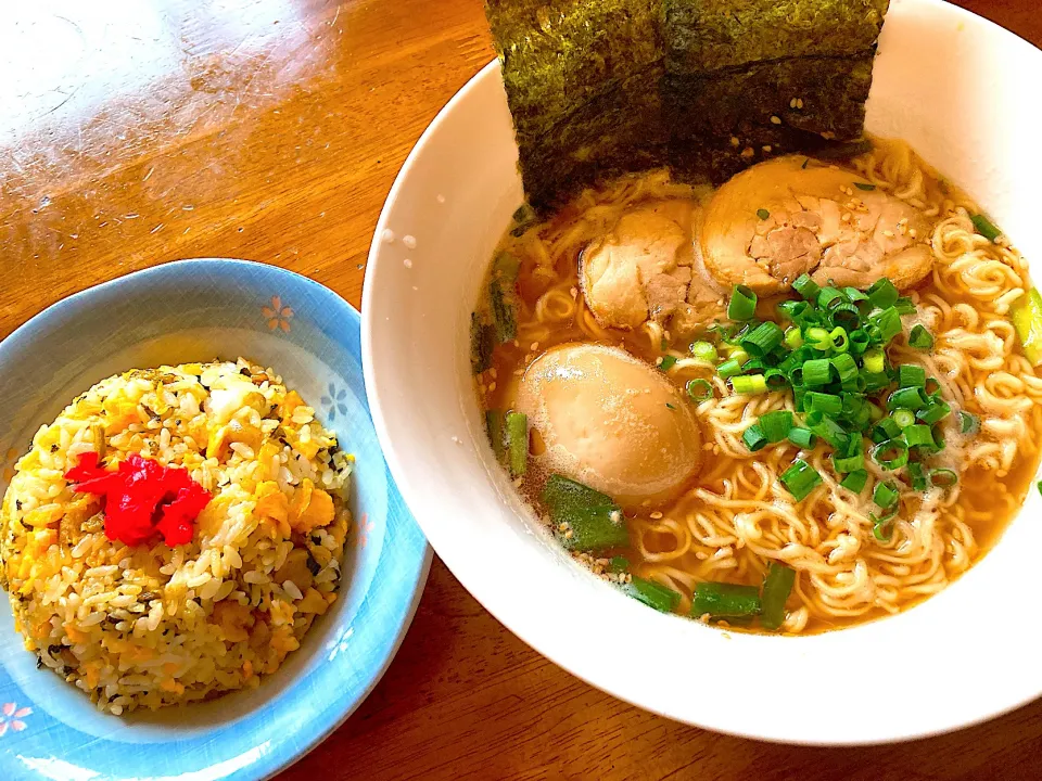 昼ラーセット🍜|しろこ🐾໊さん