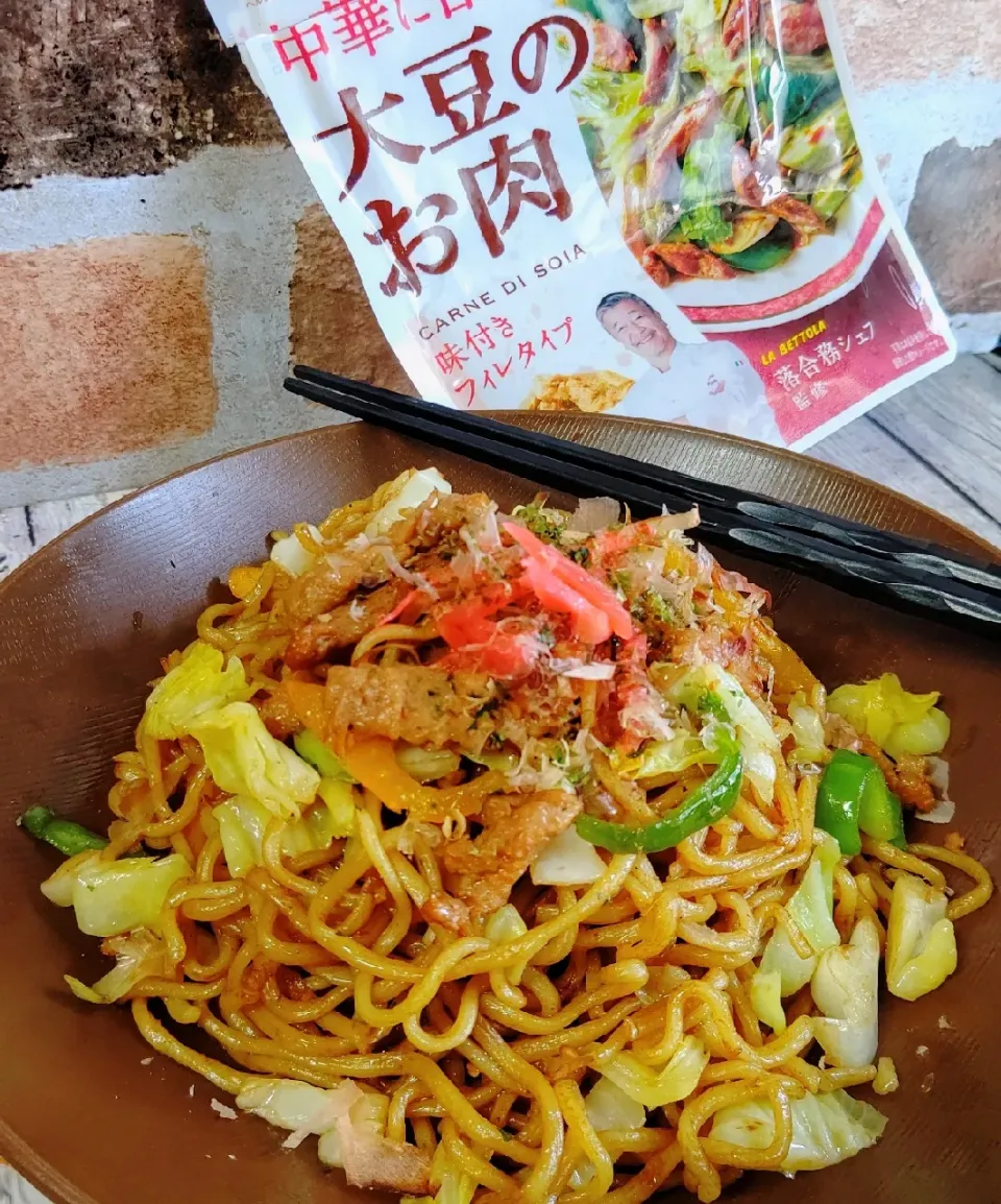 大豆のお肉で焼きそば☆|とももんさん