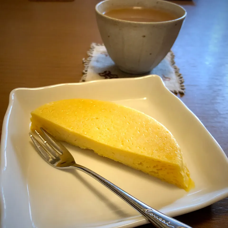 Snapdishの料理写真:大豆粉と糀甘酒でチーズケーキ|mikochieさん