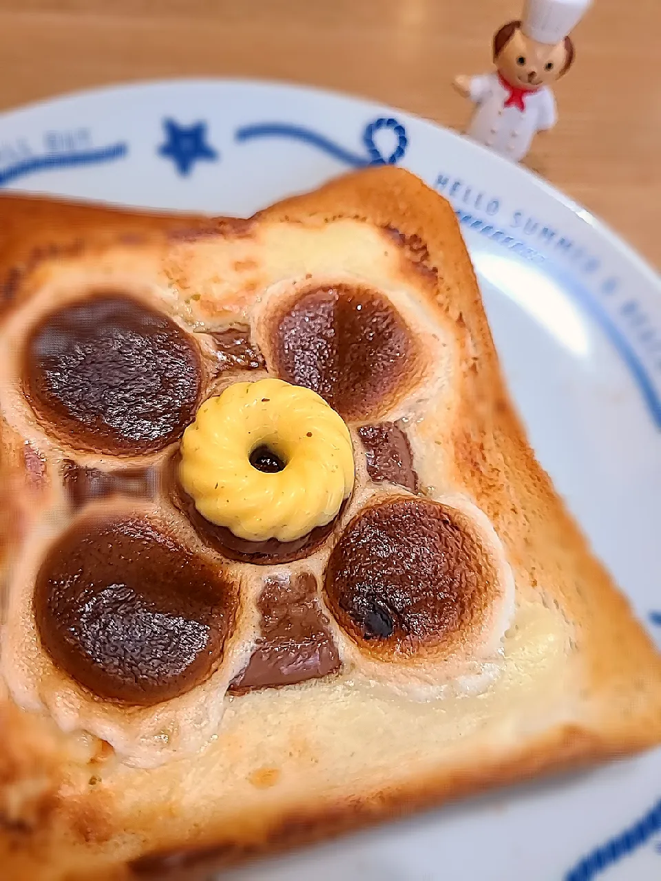 ～家事ヤロウレシピ～
マシュマロスモアトースト😋🍞|みぽりん♪さん