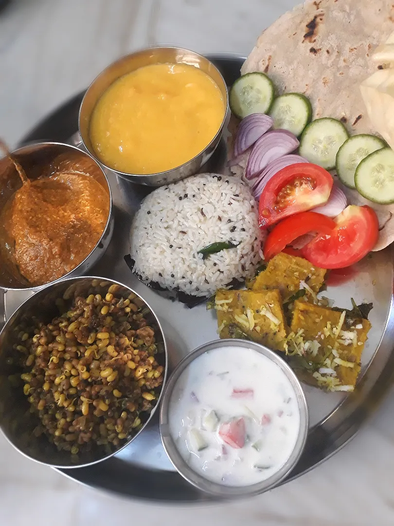  dish Karnataka special thali|Shreya's feastさん