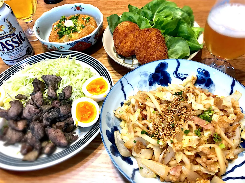 焼うどん　地鶏炭火焼　湧水茶屋の朧豆腐揚げ　おからコロッケ|じゅんさんさん