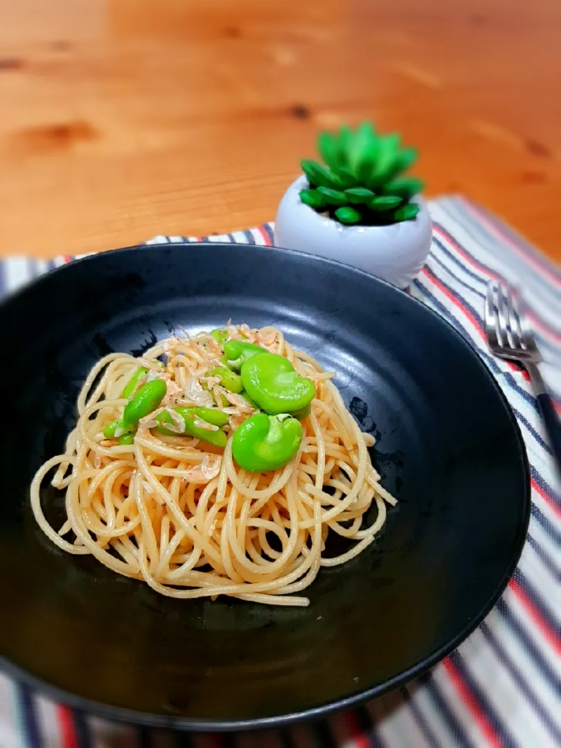 Snapdishの料理写真:そら豆と干しえびのパスタ|マイさん