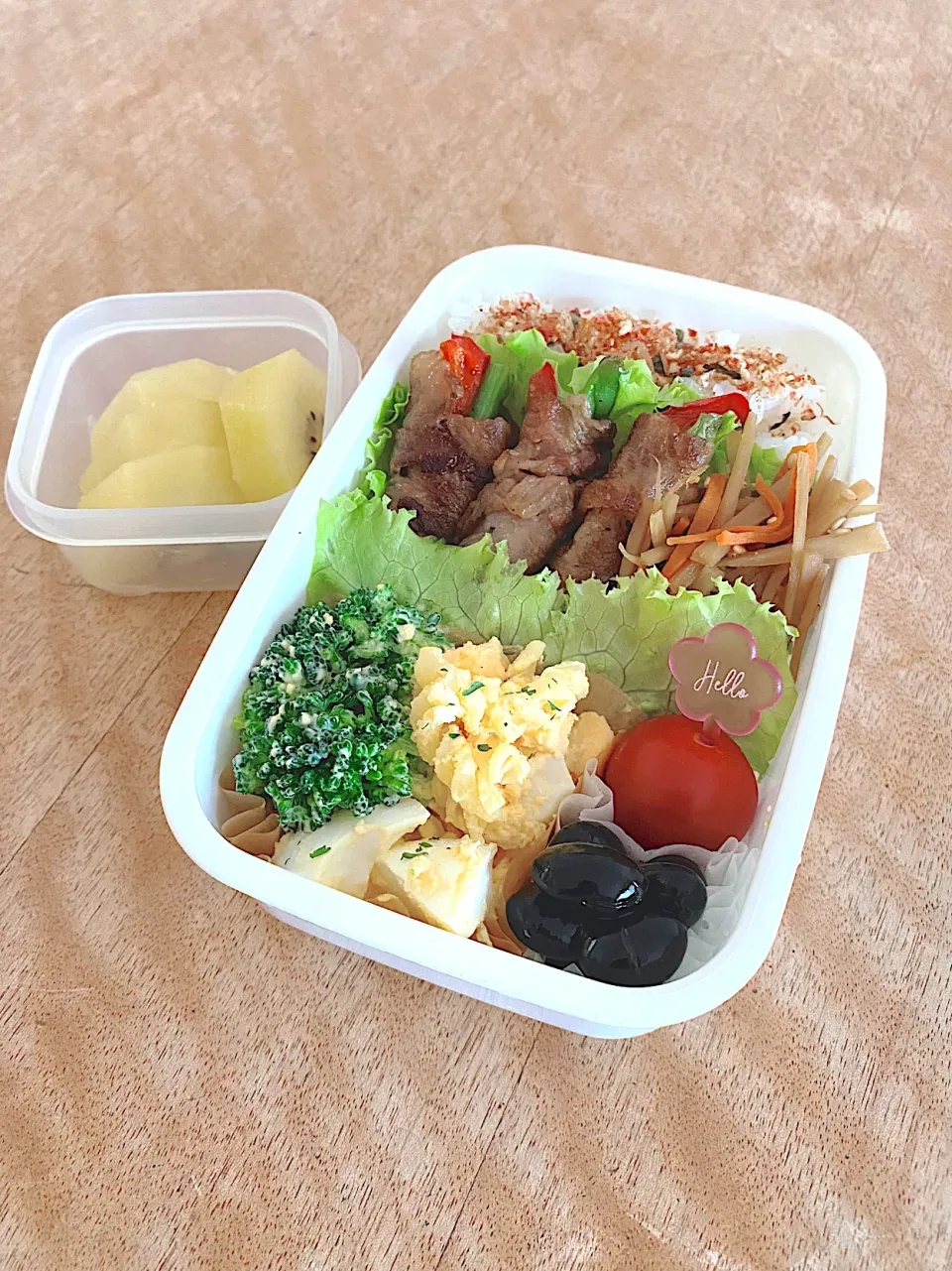 Snapdishの料理写真:パプリカとインゲンの肉巻きのお弁当|Sakikoさん