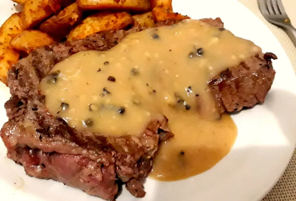 Entrecôte sauce au poivre|Marie Camilleriさん