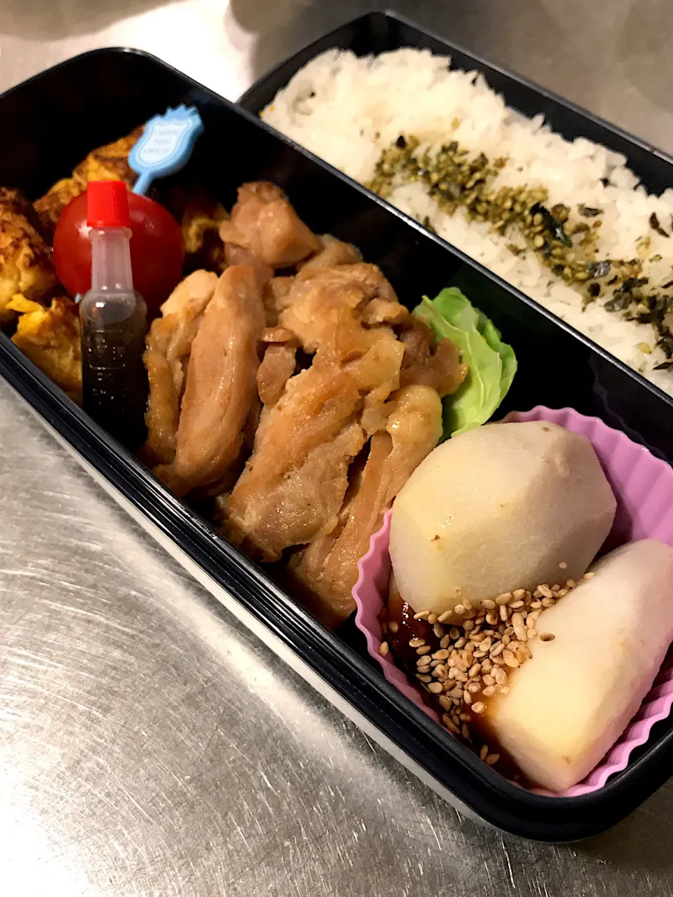 かしわの照り焼きお弁当|エピュ☆さん