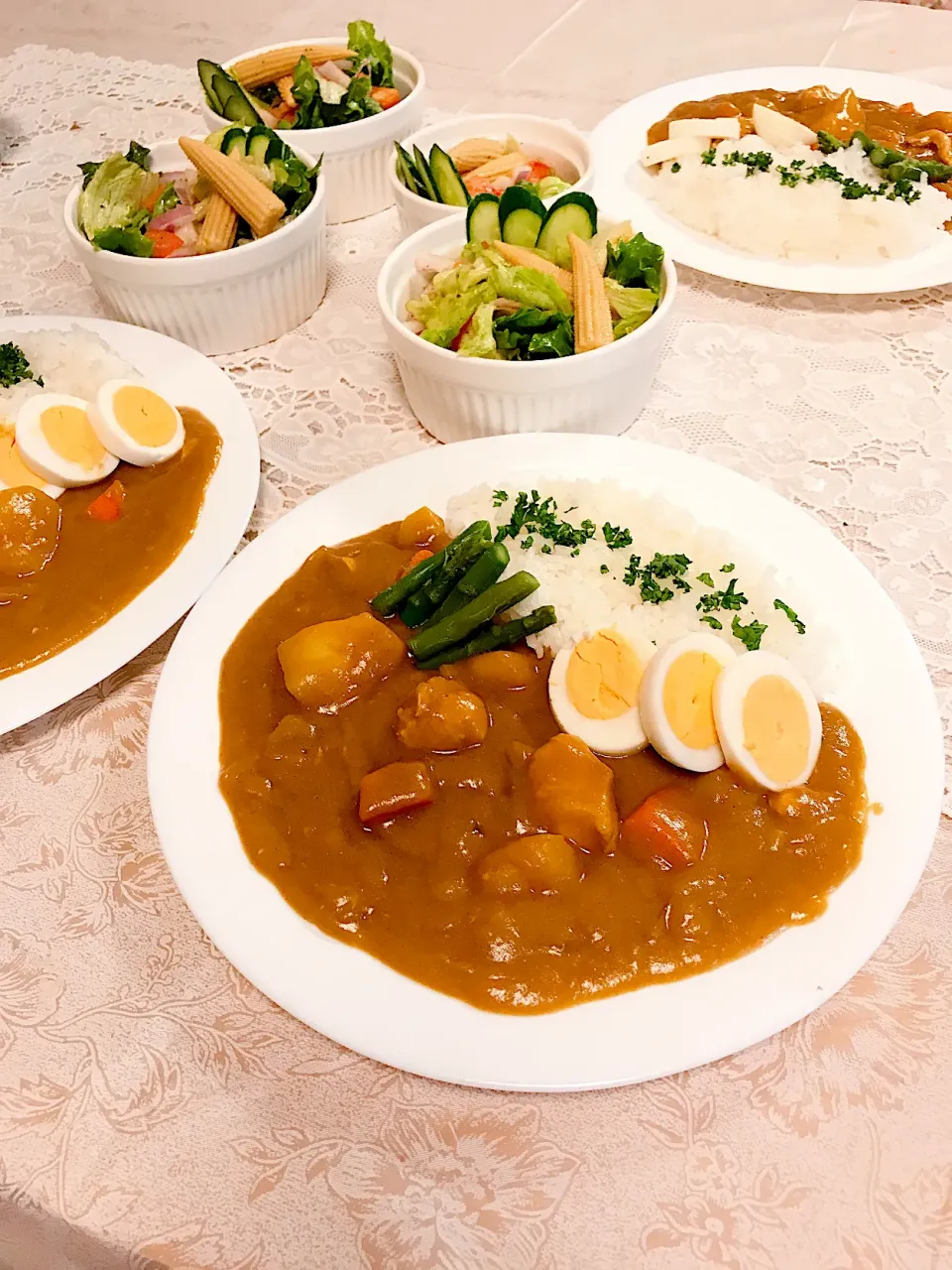 今夜の夕食♡チキンカレーライス♡野菜サラダ♡ちょこっとお洒落にしましたぁ♡（笑）令和3年5月10日月曜日♡|♡Fille√chie♡さん