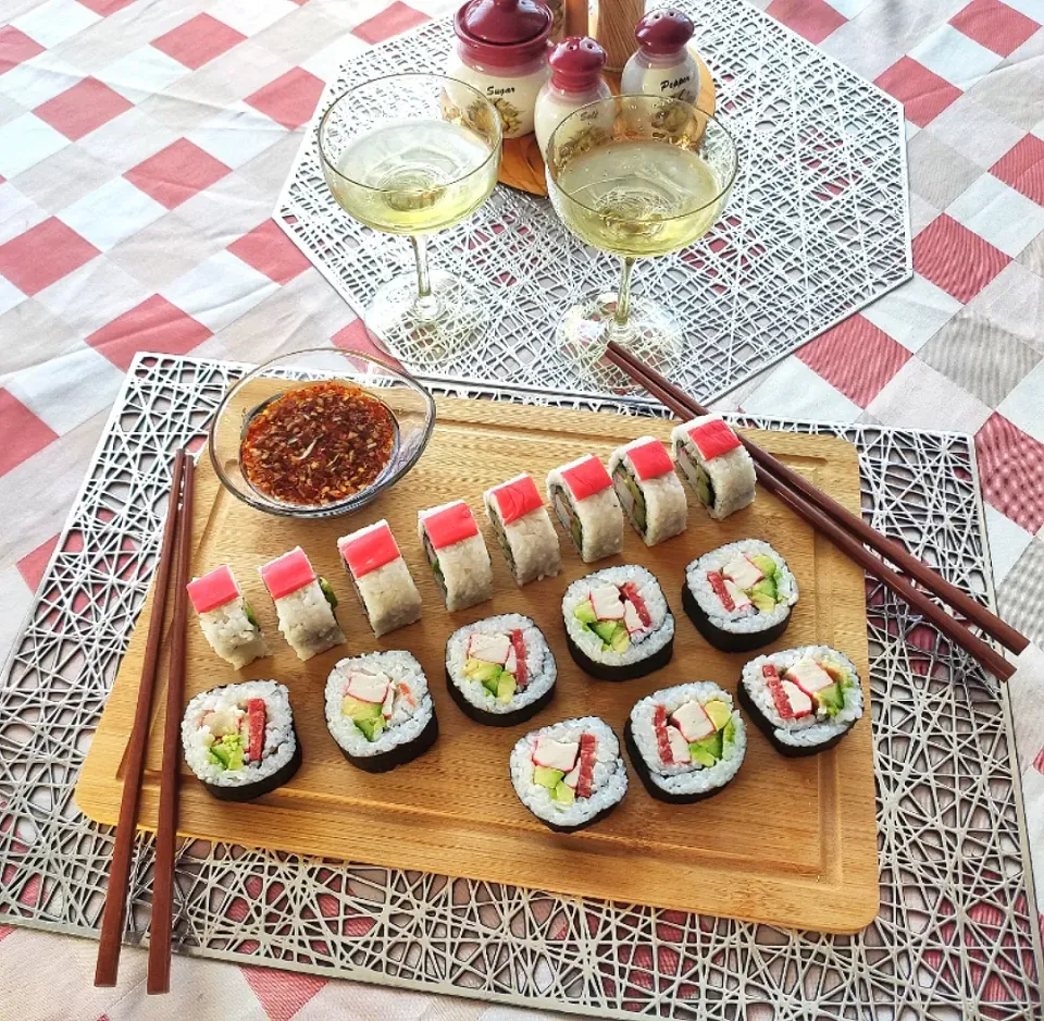 Kimbap Sushi🍣 Roll with a toast of Rakia🥂|Rhaya Gjynn Marchevskiさん