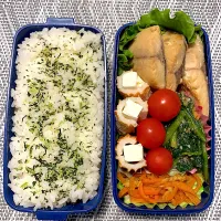 Snapdishの料理写真:5月11日　鯖の味噌煮弁当🍱|misameshiさん