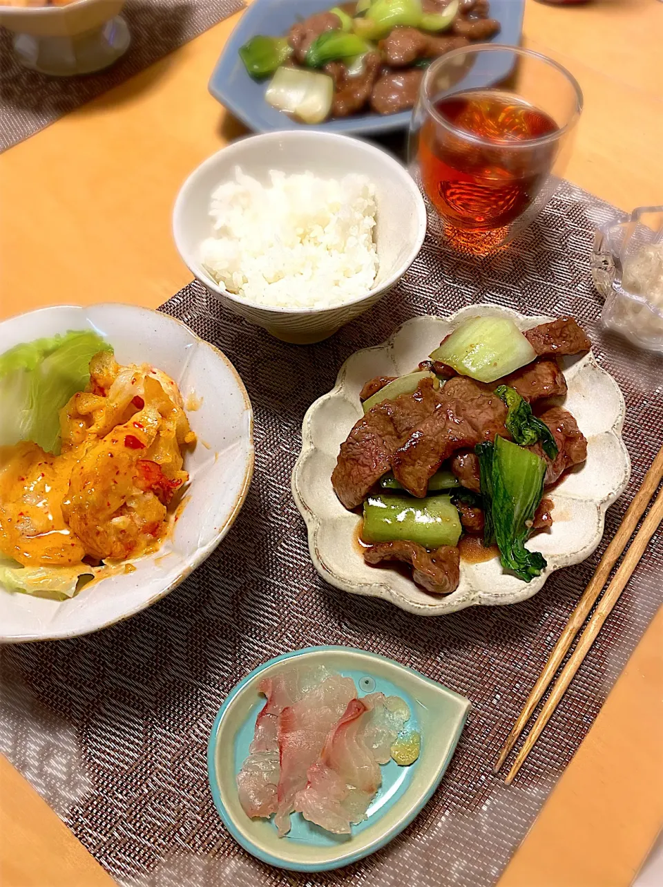 牛肉と青梗菜のオイスター炒め　えびまよ　鯛の昆布締め　冷や奴|エトフさん