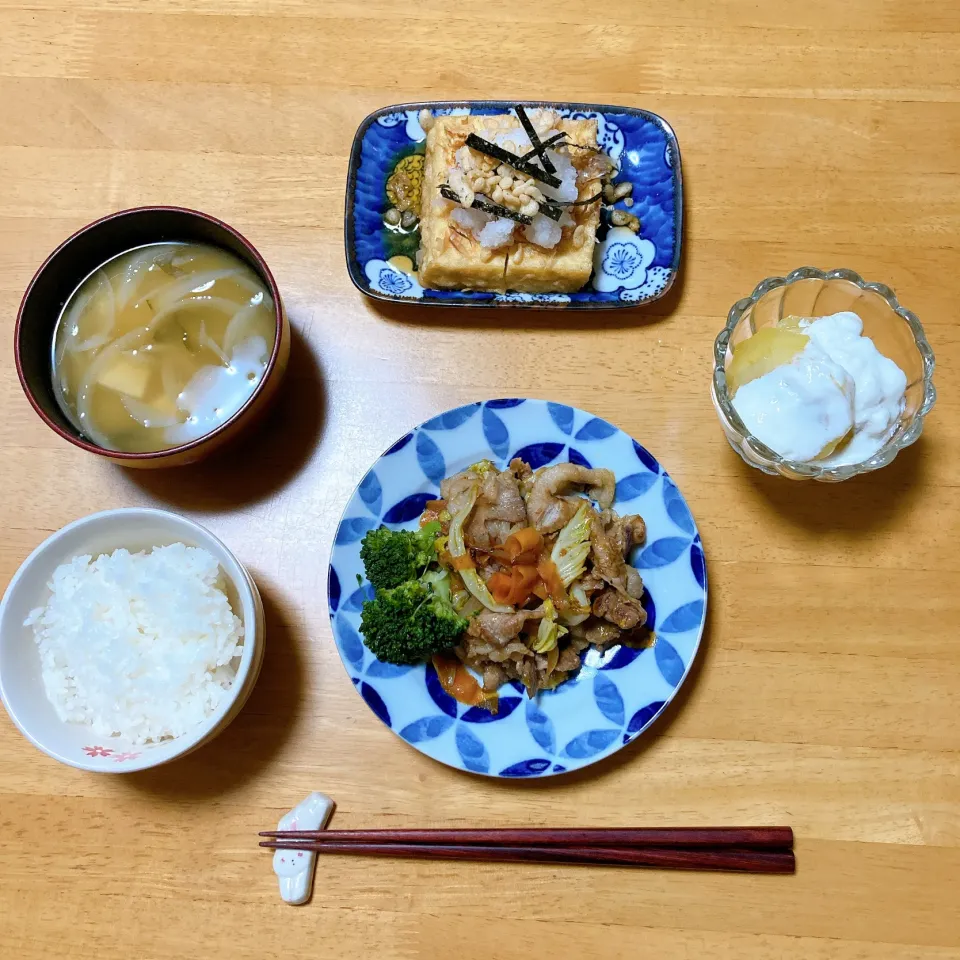 豚肉と春キャベツの味噌炒めと厚揚げの揚げ出し豆腐風|ちゃみこさん