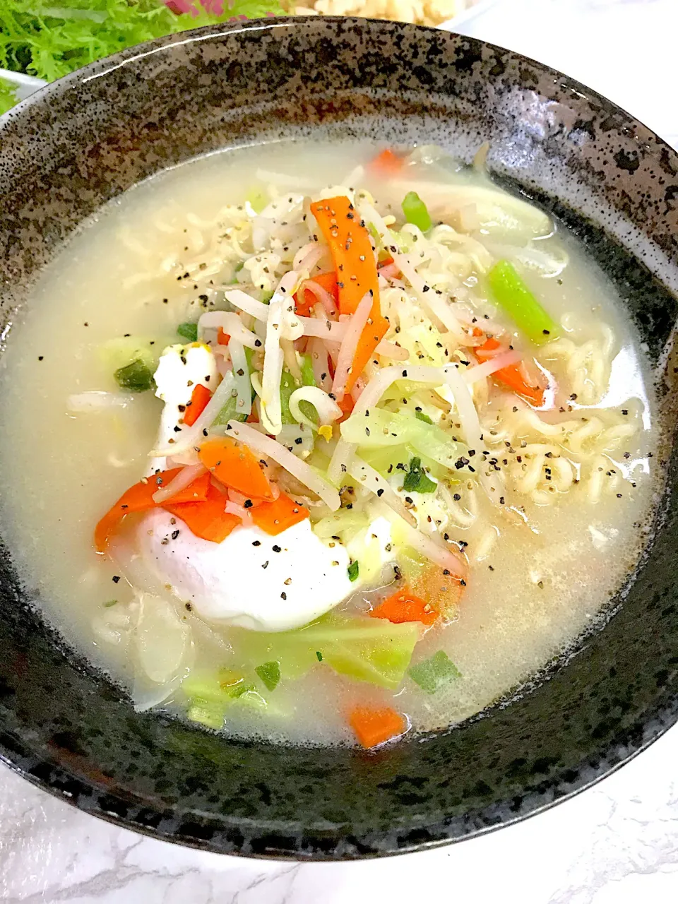 Snapdishの料理写真:コムタンラーメン|みるぴょんさん