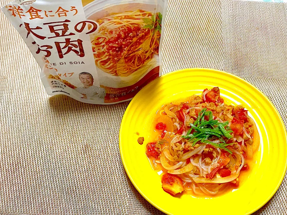 大豆のお肉のトマトと新玉のパスタ風|ここあさん