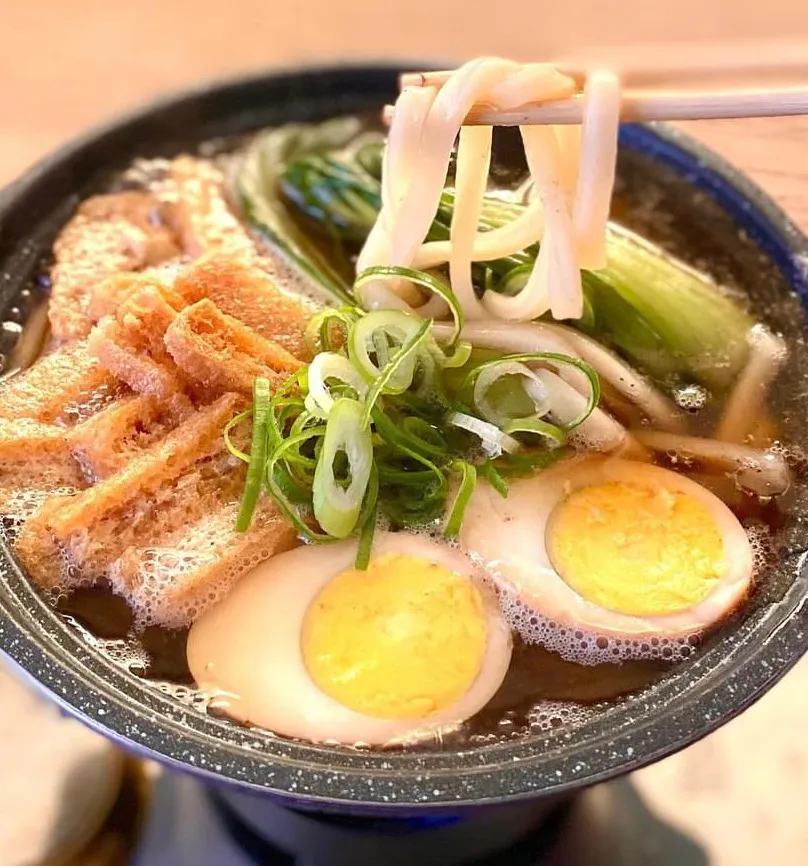 煮込うどん&青菜炒めで昼ごはん|ばくあんしゃさん