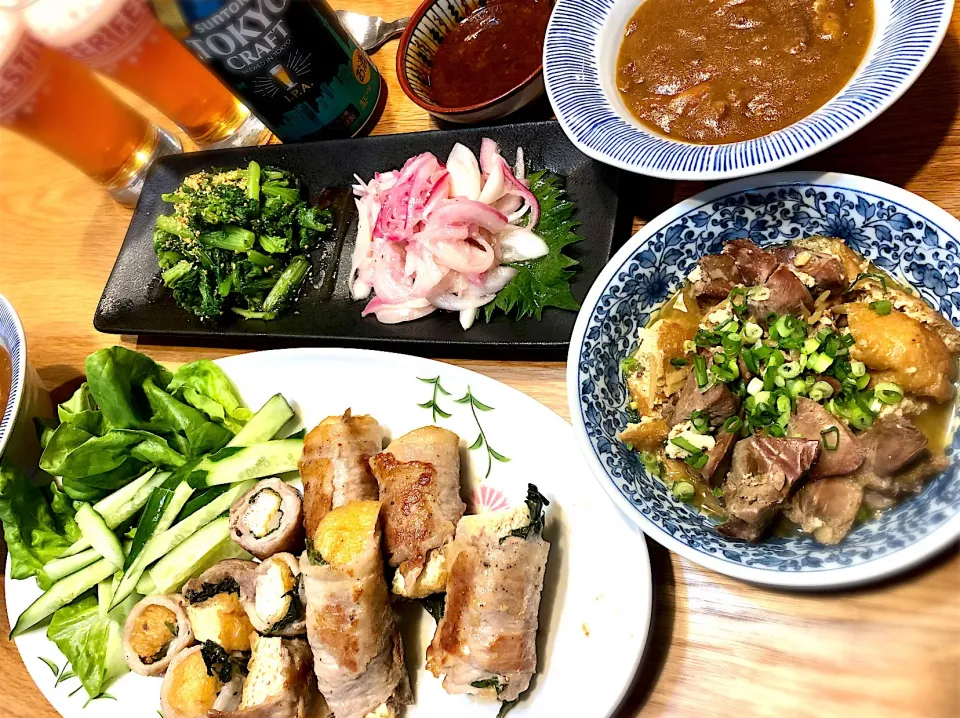 油揚げ・紫蘇・生姜の豚もも肉巻きソテー　鶏肝の煮物　わさび菜の胡麻酢和え　紫玉ねぎマリネ|じゅんさんさん