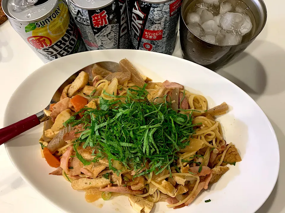 ３日目の肉じゃがリメイク🍻肉じゃがパスタ💪🍖🍻|良太さん