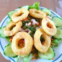 Snapdishの料理写真:Salade calamar et crevettes d'inspiration vietnamienne|Akimichiさん