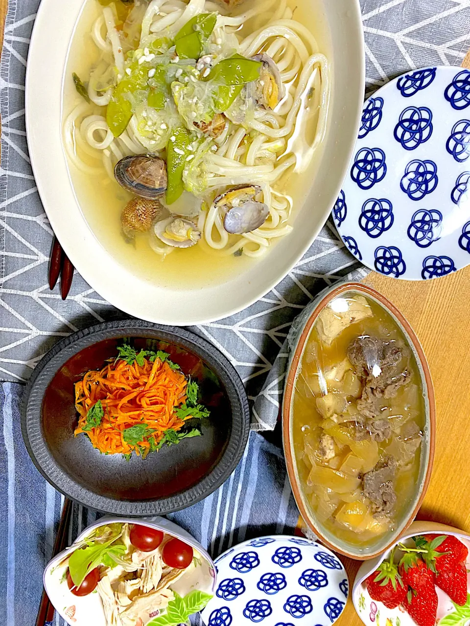 あさりうどん、お買い得な黒毛和牛の肉豆腐🥩|1614さん