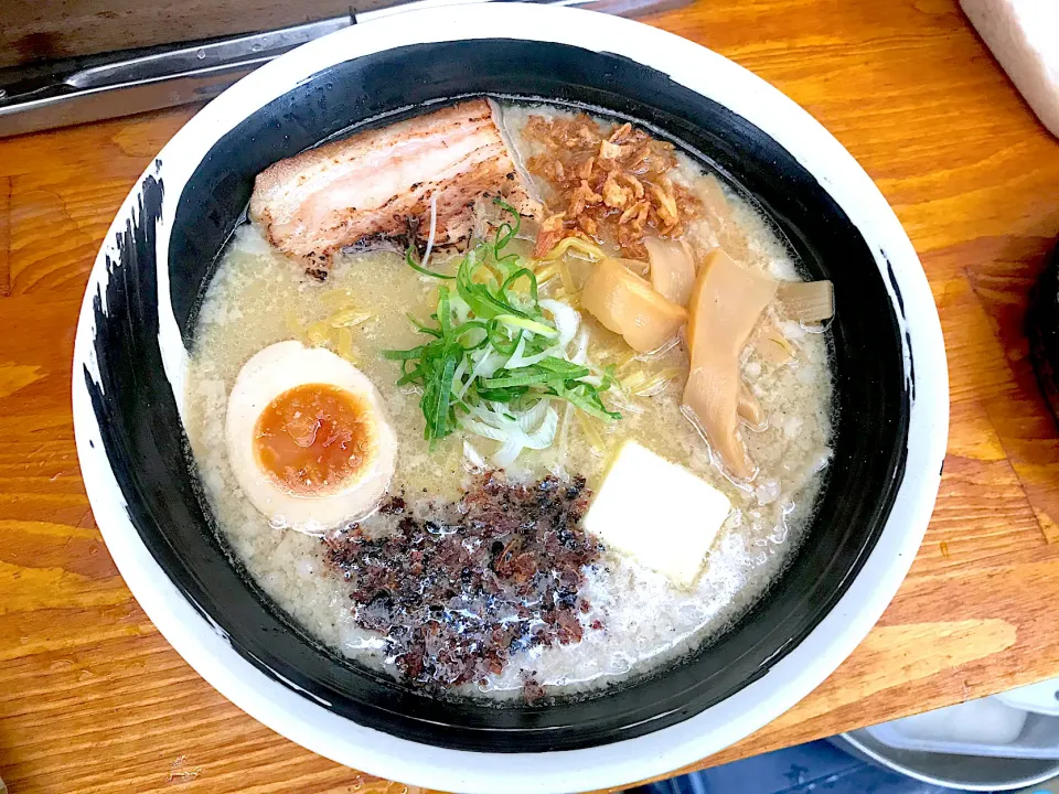 北海背脂にごり塩ラーメン|草津の屋台　トタン家さん