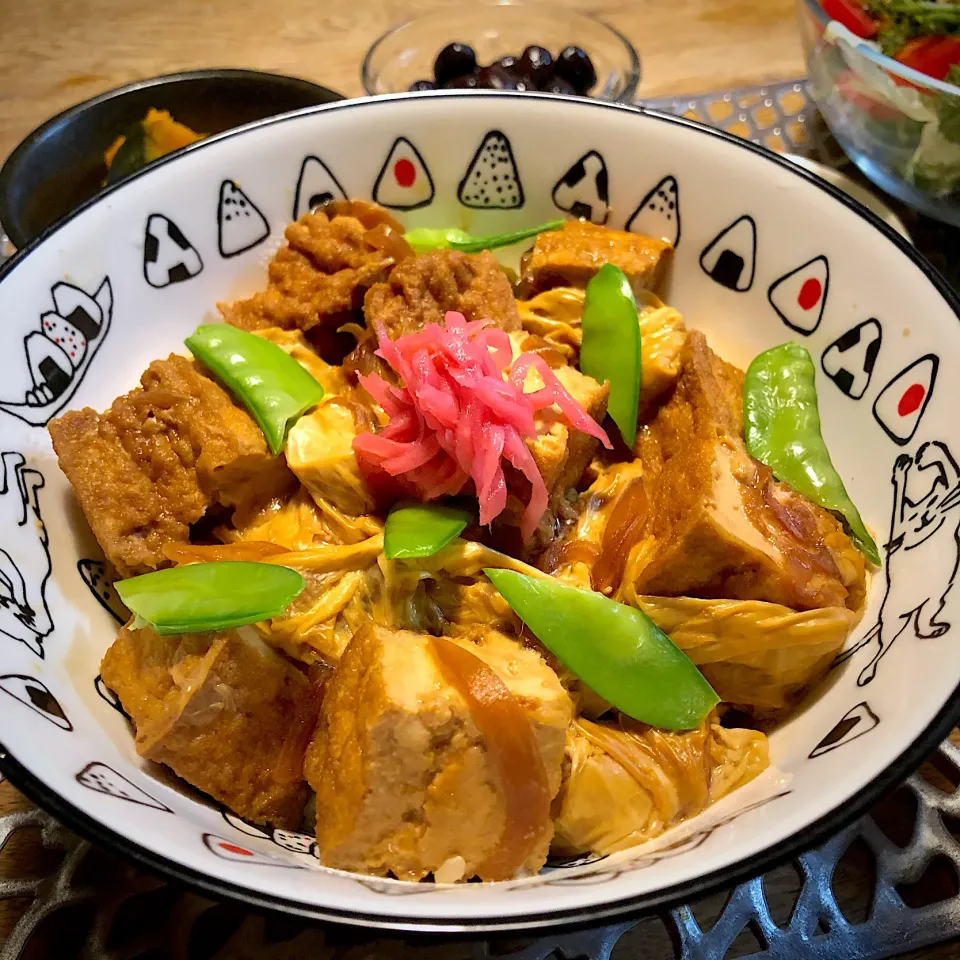 Snapdishの料理写真:#vegan 
親子丼　厚揚げと湯葉|makiko_aさん