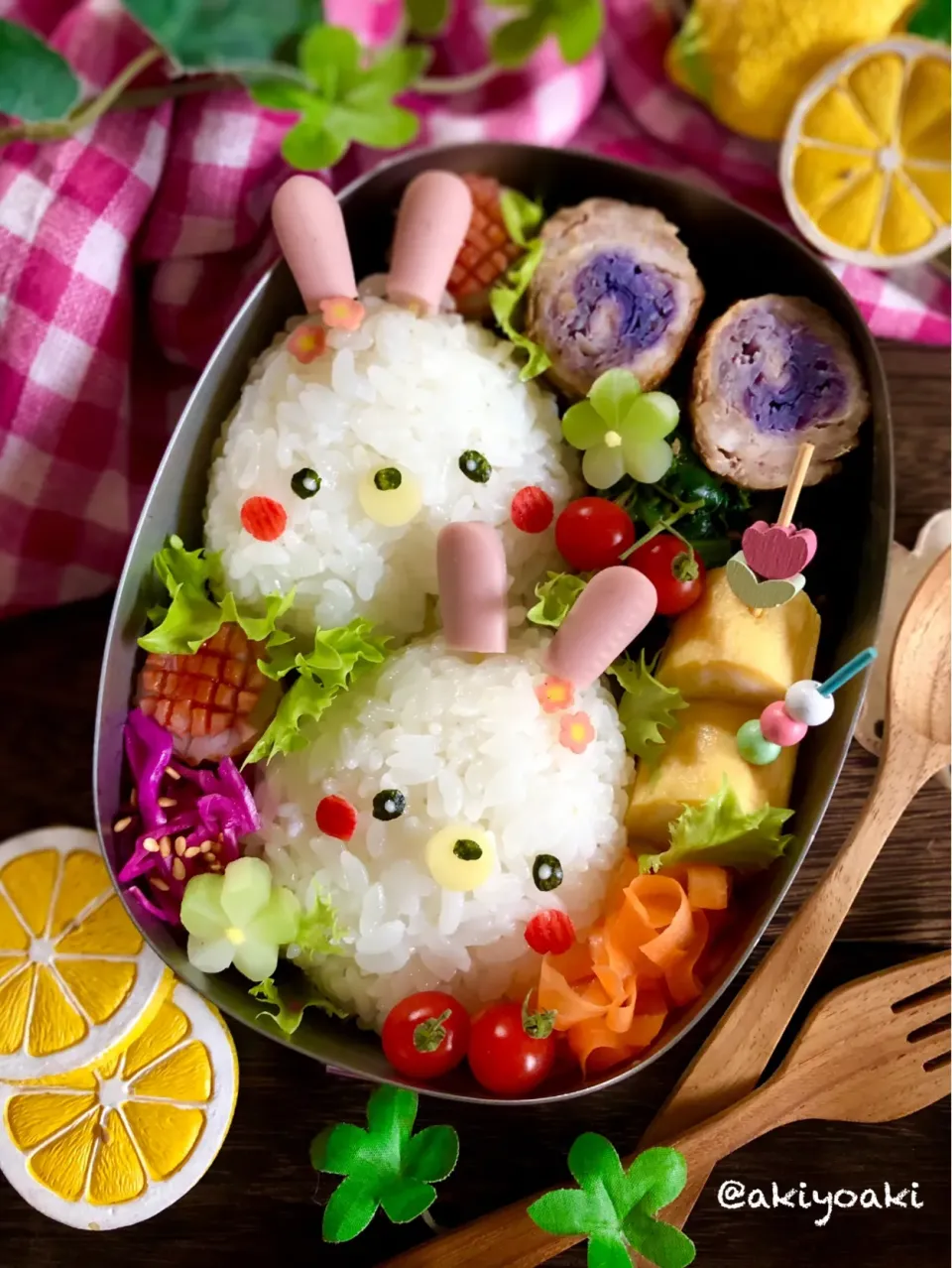 うさぎさんおにぎり弁当|Akiyoෆ¨̮⑅さん