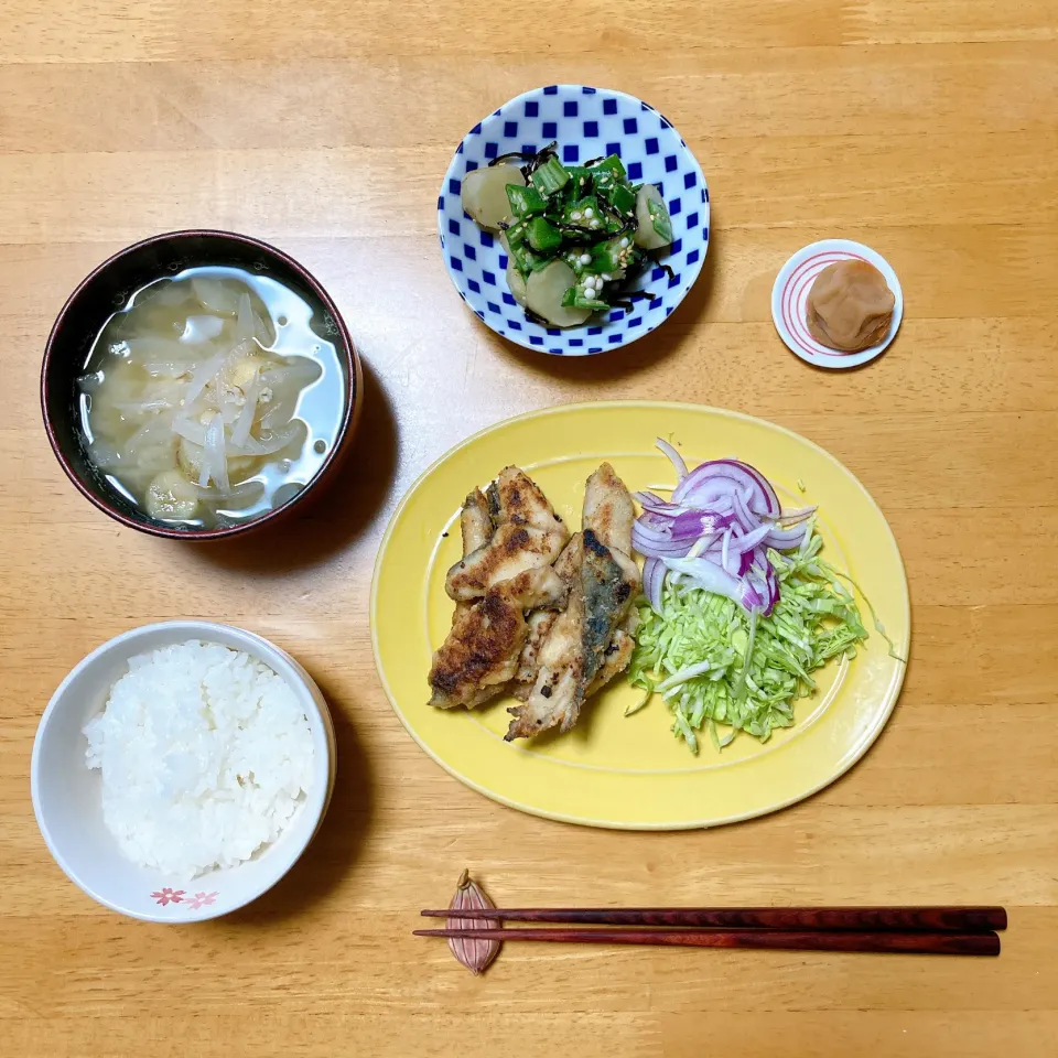 鰆の唐揚げと菊芋とオクラの塩昆布和え|ちゃみこさん