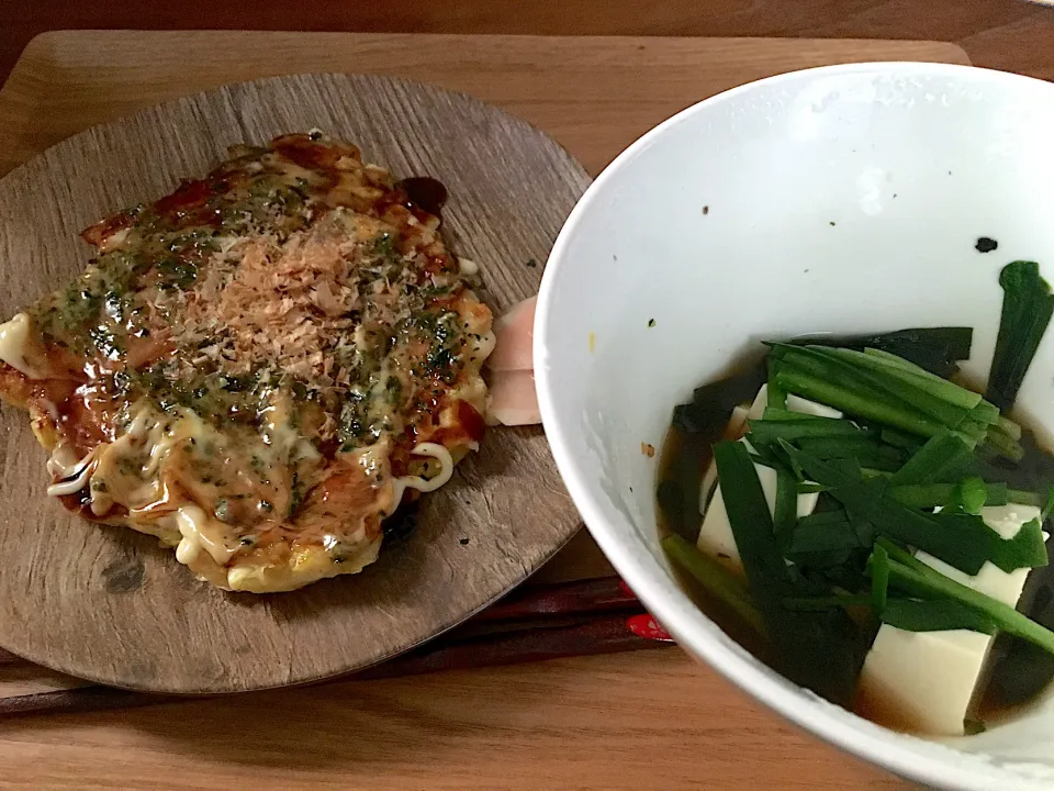 お好み焼きと、冷やし中華のタレ余ったので湯豆腐|にゃふてんさん