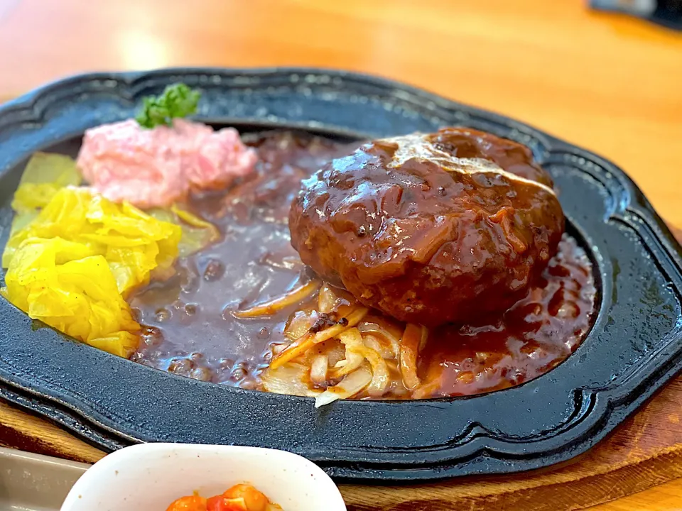 ハンバーグ定食|マハロ菊池さん