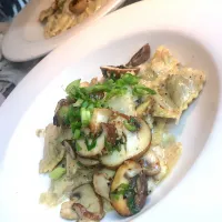 Mushroom ravioli|alex mayburyさん